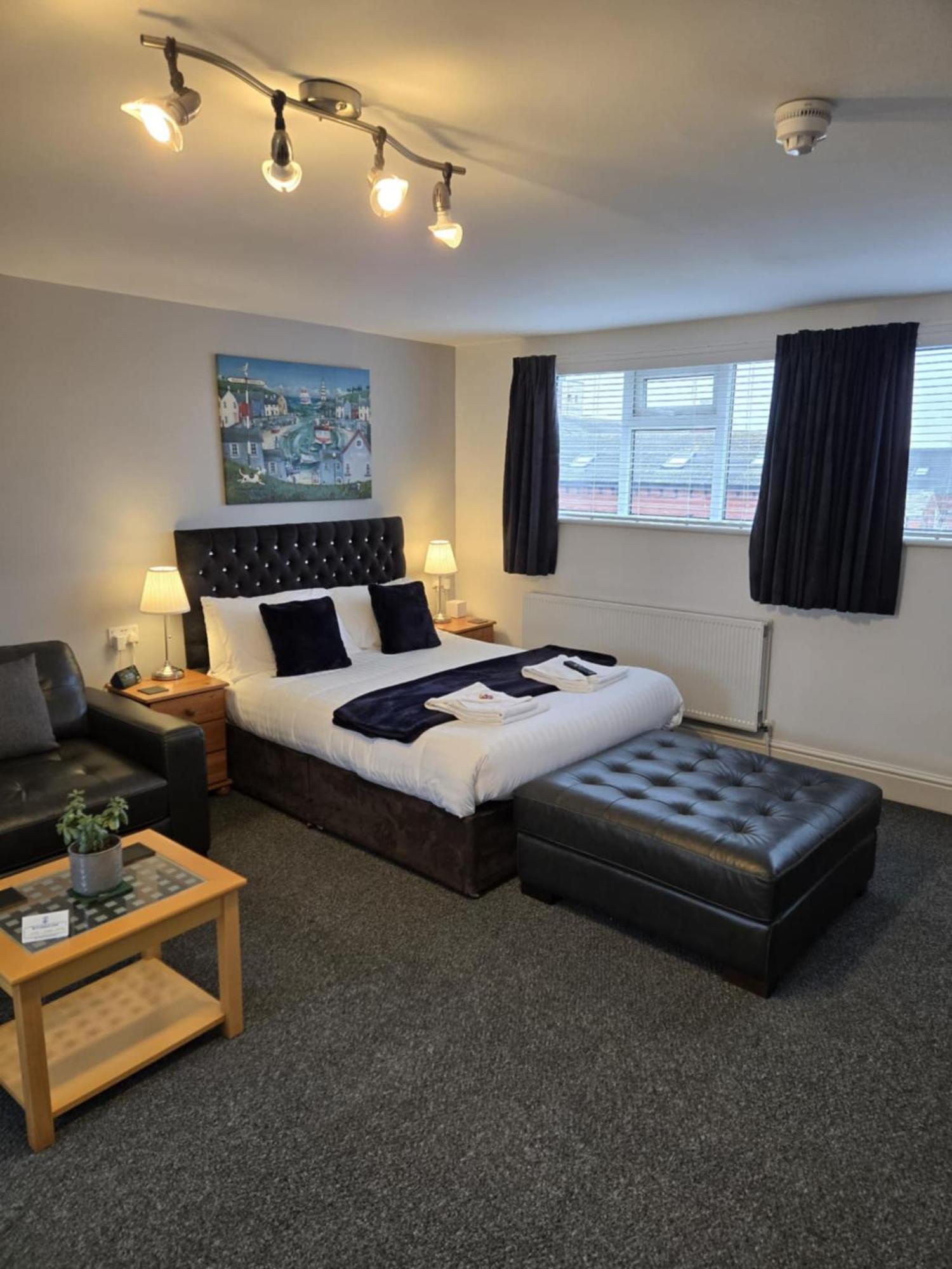 Q - Accommodation Blackpool Exterior photo