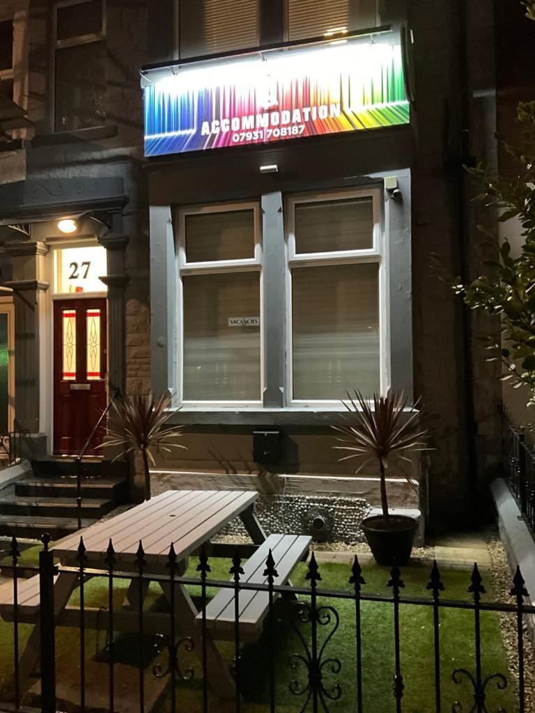 Q - Accommodation Blackpool Exterior photo